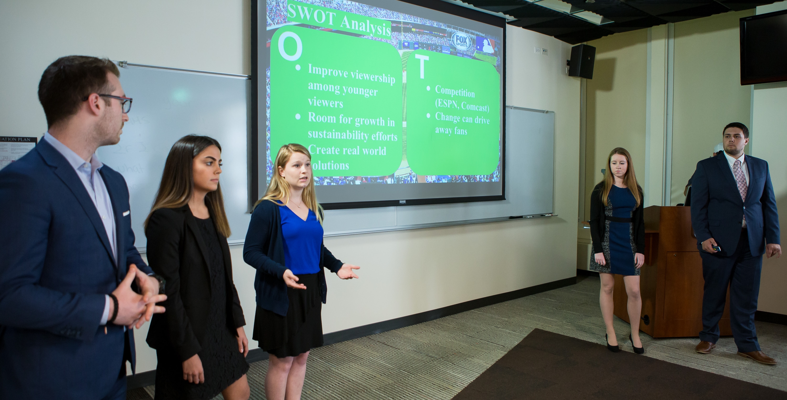 Students in PRAD 393, Special Topics in Public Relations and Advertising, present campaign plan ideas to FOX Sports, 21st Century Fox and Major League Baseball executives, Monday, June 5, 2017. (DePaul University/Jeff Carrion)